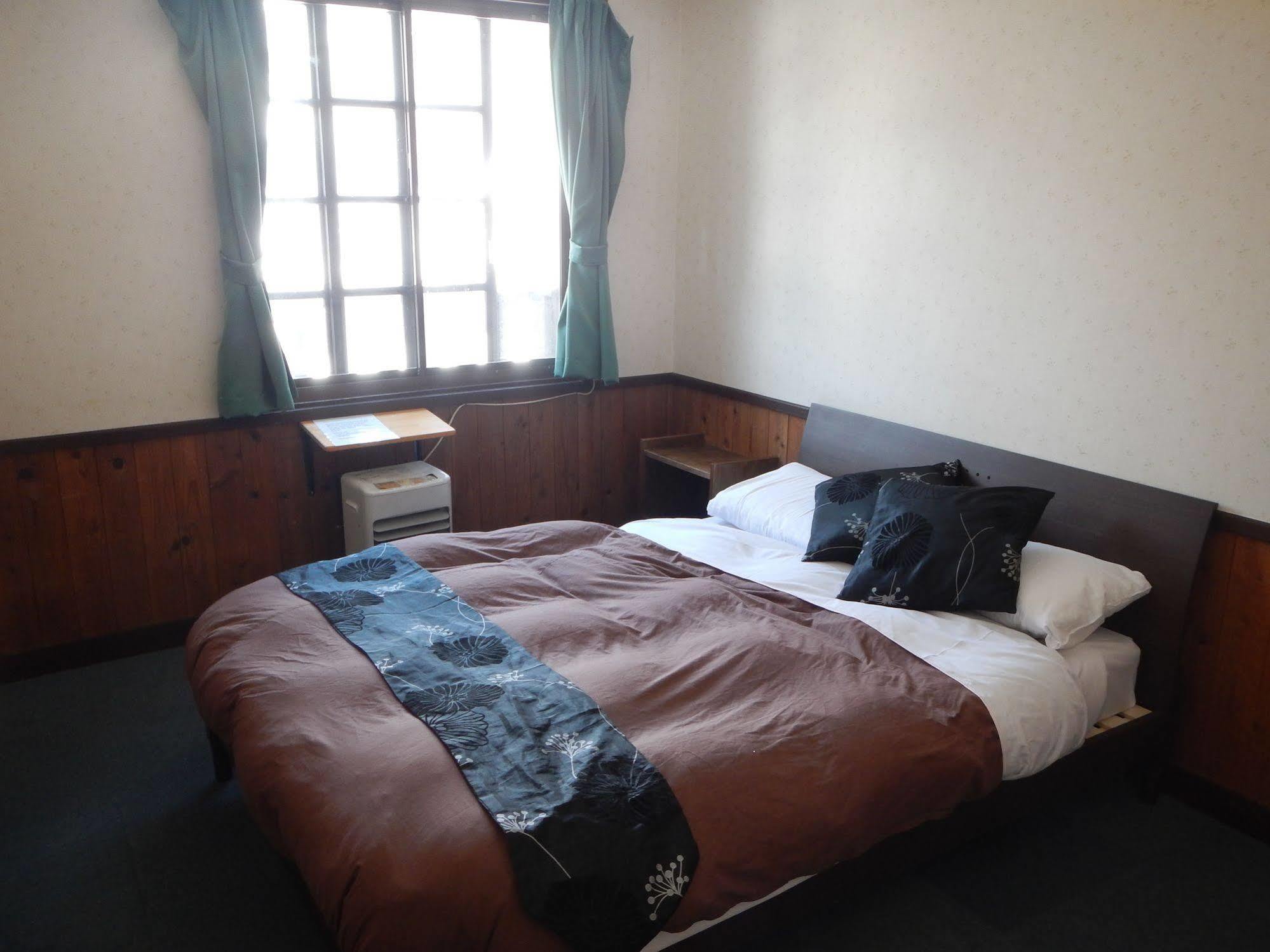 Mt Hakuba Backpackers Hostel Exteriör bild
