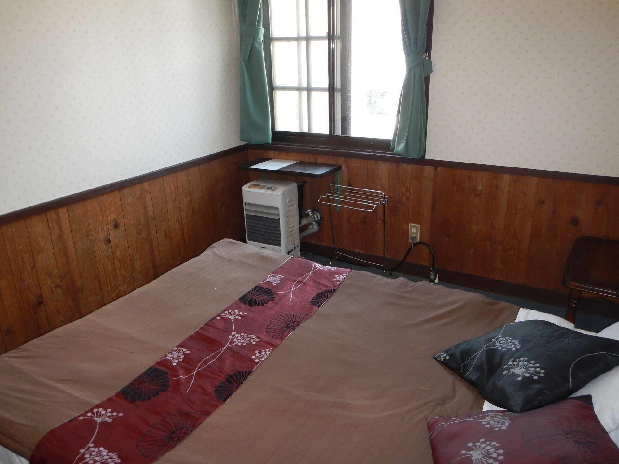 Mt Hakuba Backpackers Hostel Exteriör bild